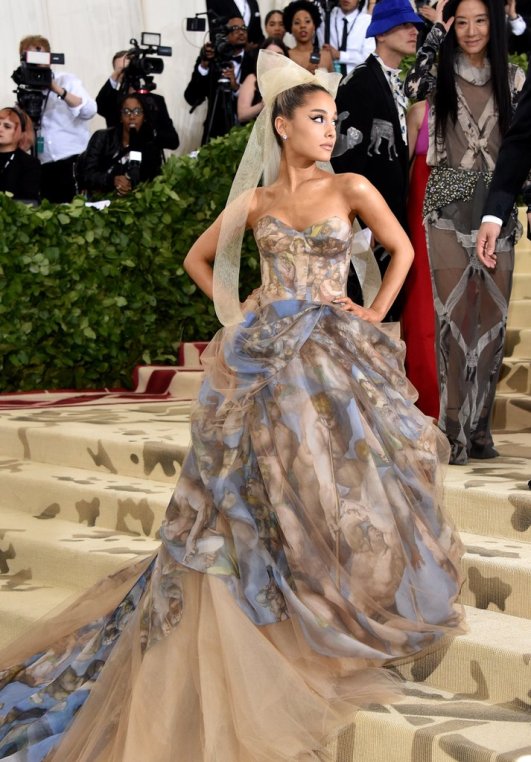 Ariana-Grande-Met-Gala-Dress-2018 (1).jpg